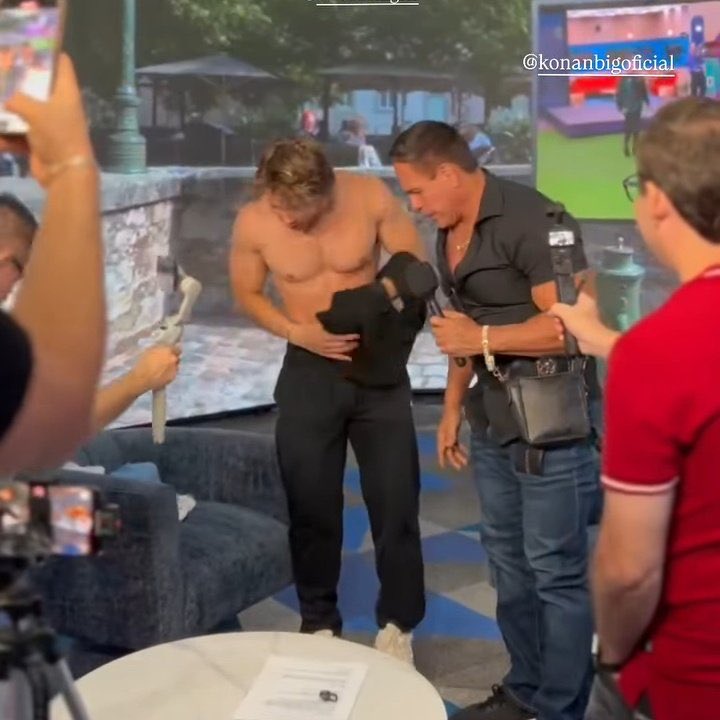 escóndale las playeras siempre a aldo porfa 🫦
#AldoViral