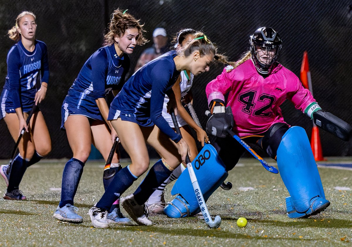 KMKlemencic's tweet photo. Hudson Field Hockey defeats Ottawa Hills 2-0 tonight at Malson Field and moves on to play in the Regional Championship game on Saturday at Hawken. Pics from tonight's game can be seen @ https://t.co/xG0fTYyRIh

@ExplorersFH @OHLS_GreenBears @OHSAASports https://t.co/fbEX3oMnTR