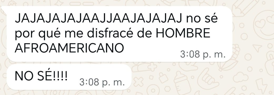 Aquí con una amiga recordando historias de Halloween del pasado