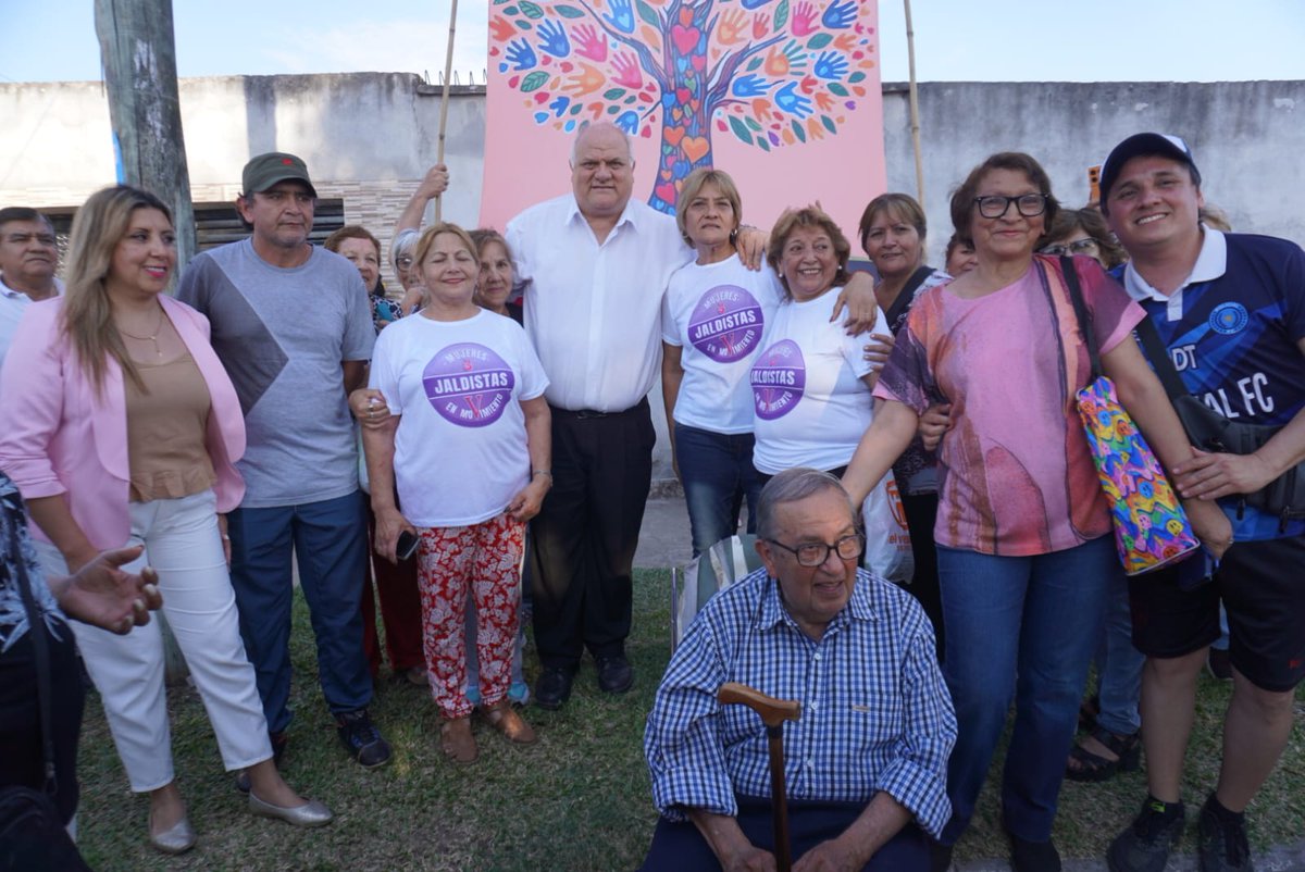 GastonEGGomez's tweet photo. La gente está cansada y quiere ponerle un freno al ajuste y la prepotencia.
El 26 de octubre tenemos la oportunidad de hacerlo.
Desde el Frente Tucumán Primero y Libres del Sur, vamos a protagonizar una elección histórica. 🇦🇷
#TucumánPrimero #OsvaldoJaldo #LibresDelSur https://t.co/XsPz0xlfqz