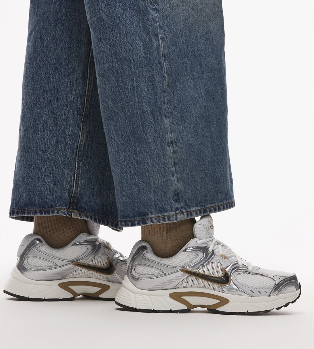 SOLELINKS tweet media