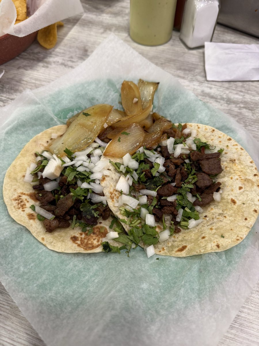 khansoul tweet media