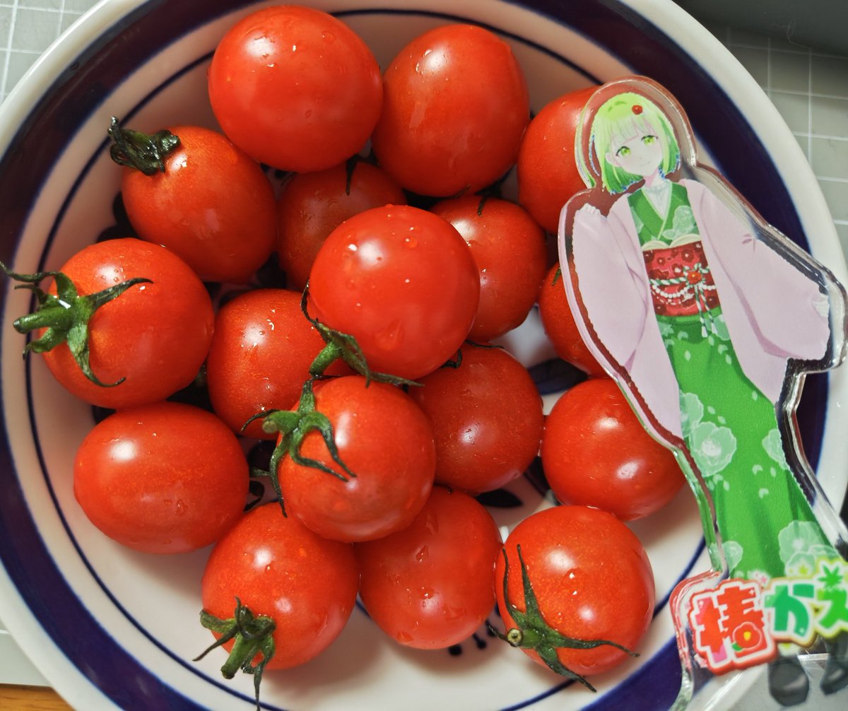 はい、ミニトマトです💢