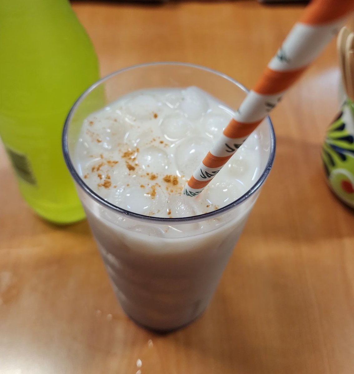 This was an unexpected find in Port Coquitlam. Cachito Mio was really good. Their pork Carnitas Tacos are super tender, perfect flavor balance, and not too salty. Their guacamole portion was massive. To top it off, their Horchata was nice and smooth. It wasn't gritty at all! 10