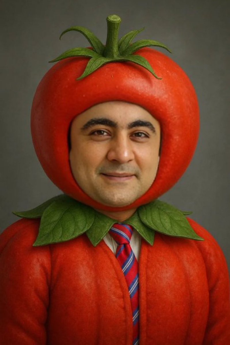 SHABAZGIL's tweet image. میرا لونڈا ٹماٹارا۔ صرف 700 روپے کلو