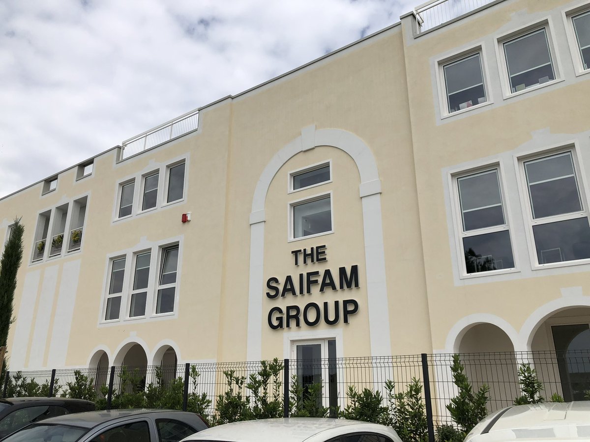 EUROBEATの発展に多大な貢献をされた
偉大な音楽プロデューサー、
Mauro Farina氏の訃報に
深い悲しみを感じています。

彼はEUROBEATを世界に広め、
数えきれない名曲を生み出し、
その情熱で多くの人の心を動かしました。

音楽への愛、
真摯で紳士的な人柄、
そして周囲を明るくする笑顔を