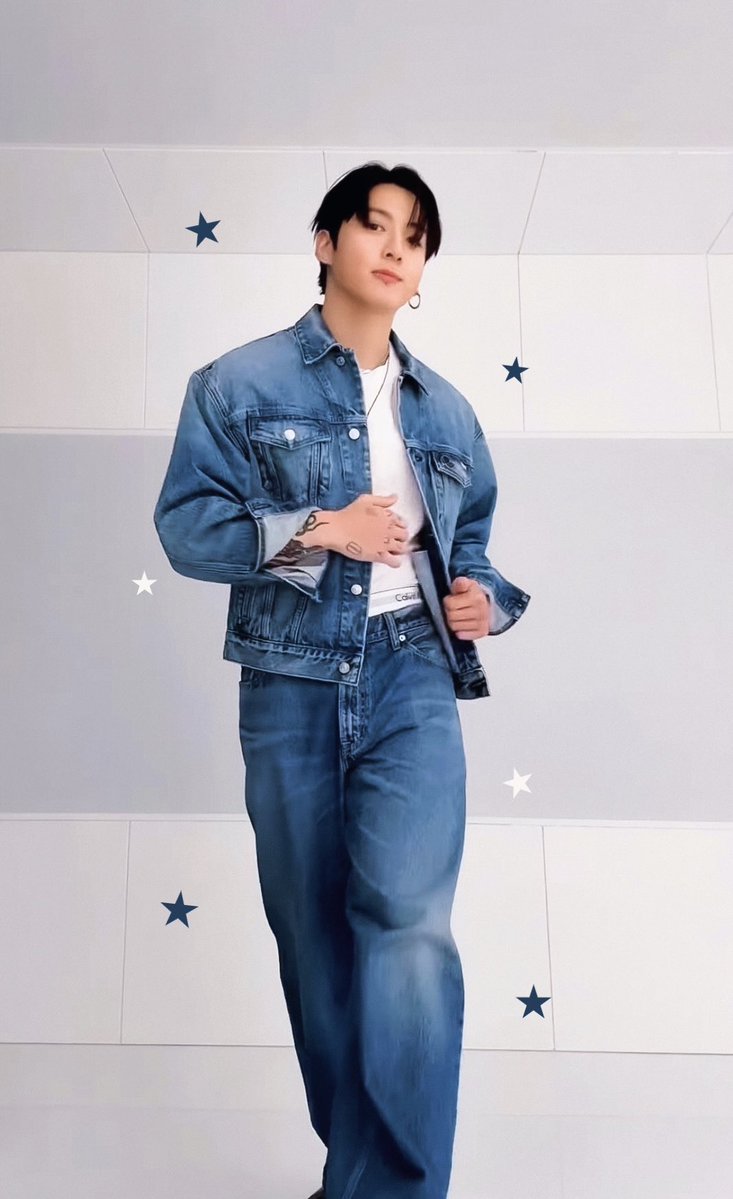 apoapo8059's tweet image. วันที่ 28 ตุลานี้ CK จะเปิดตัว Jung kook Campaign Collection
คลิปแรกของจองกุกมาแล้ว ปิดมิดชิดทั้งตัว จุดเด่นสุดคือแก้มฟูๆกลมๆที่ไอพ่กมัมมี๊เลิฟมาก 🥰🥰 รอลุ้นคลิปต่อไปนะคะ จองกุกน่ารักมากๆๆๆ 🥰🥰🥰🥰🥰

JUNGKOOK x CALVIN KLEIN
#JUNGKOOKxCALVINKLEIN
#JungkookForCalvinKlein