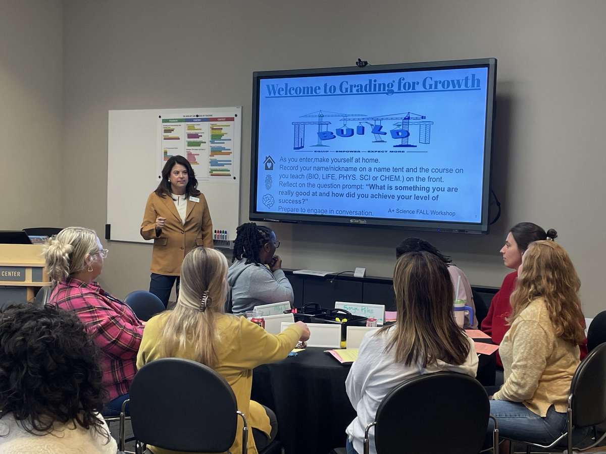 dasing1_oh's tweet photo. I recently facilitated a two-day professional development workshop focused on implementing instructional strategies that foster a student-centered learning environment and utilizing assessment as a means to measure growth in learning, rather than merely a grade. #A+CollegeReady https://t.co/sOtqrb4Bfo