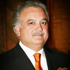 جناب بیگ صاحب  کو پنجاب حکومت اور اسٹیبلشمنٹ کے درمیان تعلقات پر بحث کرنے میں احتیاط کرنی چاہیے اسٹیبلشمنٹ اور  پنجاب حکومت میں درینہ تعلقات ہیں اور یہاں یہ بھی بتا دوں  کہ اب پنجاب حکومت اور اسٹیبلشمنٹ کے درمیان ون ٹو ون بات ہے 
#maryamkawadapura
#OurDemandJudicialCommission