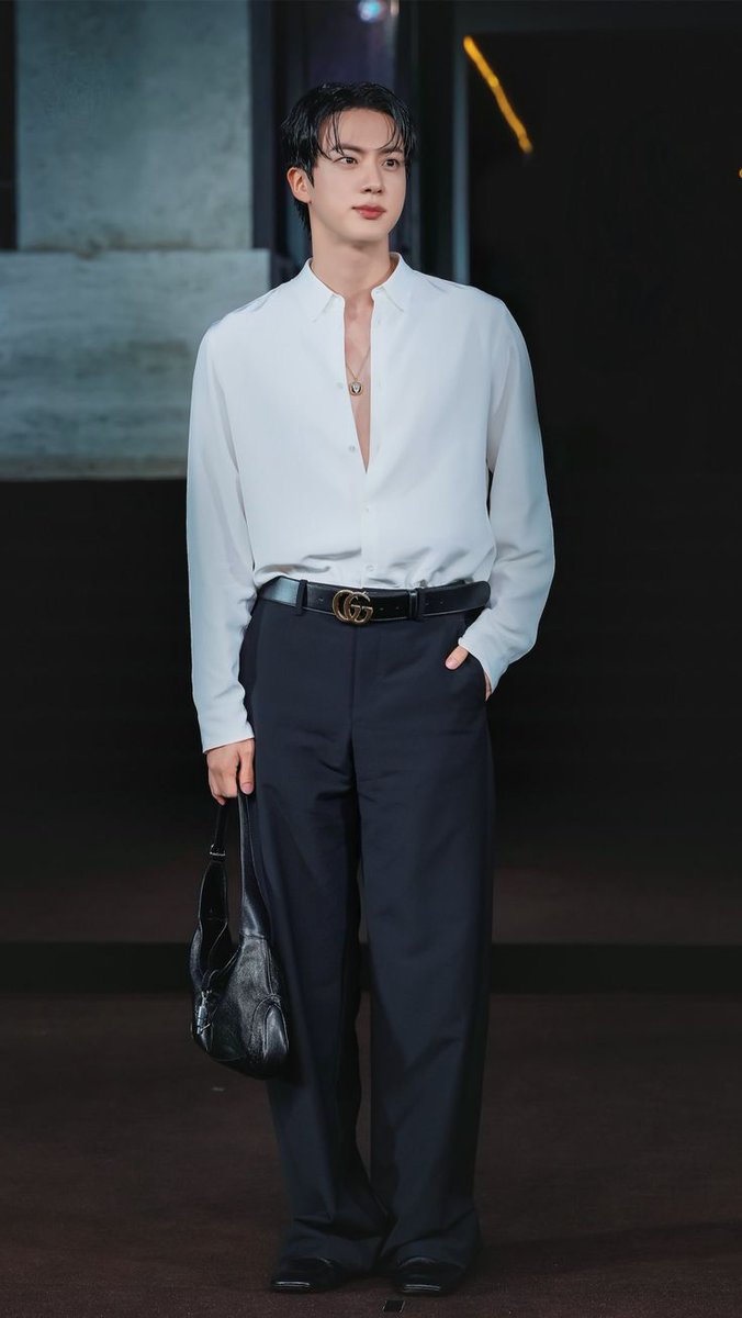 I’m voting #Jin for the #2025MAMAVOTE