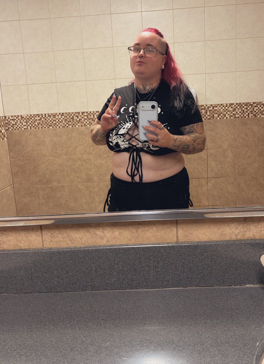 HQuink69's tweet photo. @fansly Your local plus size baddie has just dropped in! 😘🥰 come say hiii!!! 

https://t.co/WCejr9ksw7 https://t.co/mVsRzvFuYL