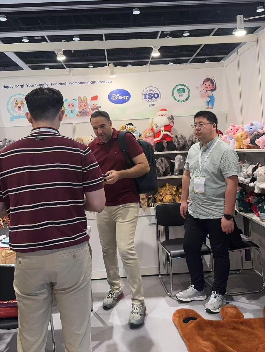 GaoPengToys's tweet image. 🔥Day 3 of Hong Kong Toy Fair: Our Booth’s Still Packed—Don’t Miss Out!

The crowd just keeps pouring in, and our booth is the go-to spot for plush toy lovers at the fair! 🎪
🤩 Overseas buyers are stopping by everywhere to ask about our products, and we’ve already drawn in…