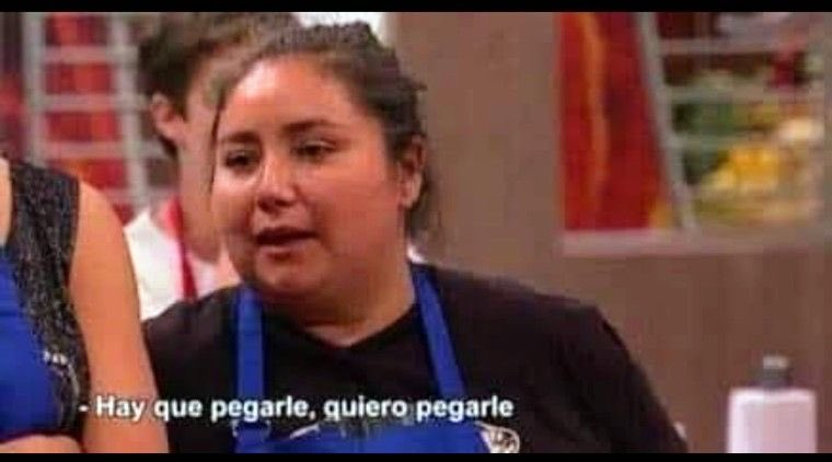 Vasco le dijo que es PLANA en el baile a la Skar???? 
#FiebredeBaileChv