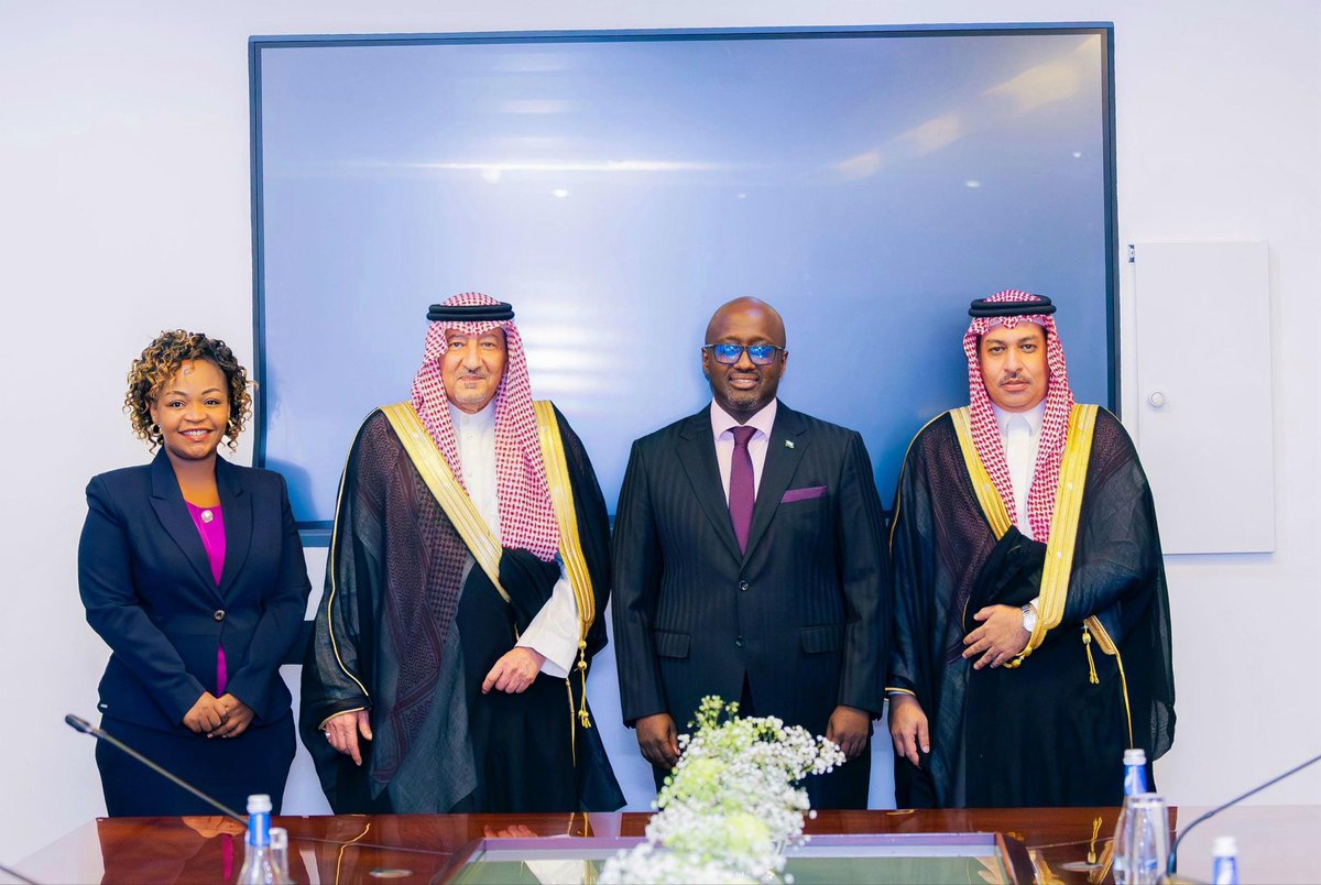 This afternoon, Minister <a href="/onduhungirehe/">Olivier J.P. Nduhungirehe</a> held a bilateral meeting with H.E. Waleed bin Abdulkarim El-Khereiji <a href="/W_Elkhereiji/">وليد الخريجي</a>, Vice Minister of Foreign Affairs of the Kingdom of Saudi Arabia.

Their discussions focused on strengthening cooperation and exploring new areas of