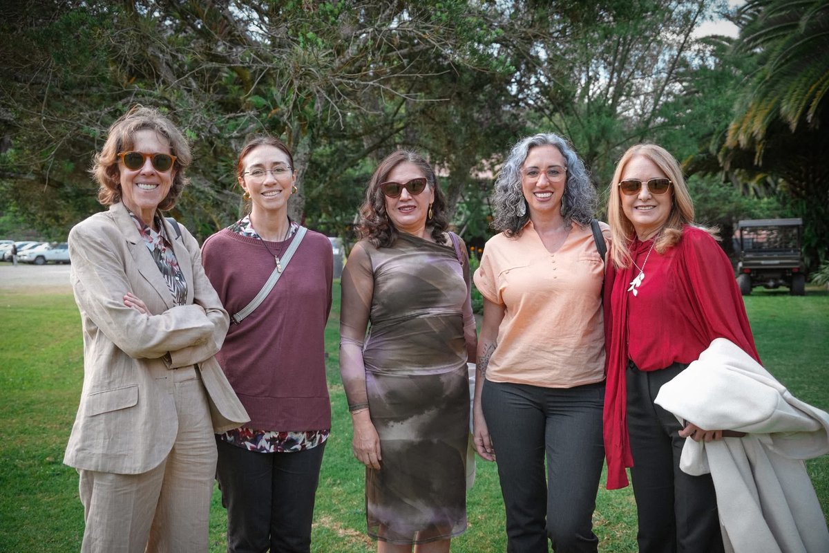 🌺🍃 La VIII Conferencia Científica de Orquídeas Andinas 2025 se inauguró con diferentes actividades como #conferencias y entregas de reconocimientos a investigadores de #orquídeas; así como la exposición de distintos tipos de esta #planta endémica, que será el eje central a