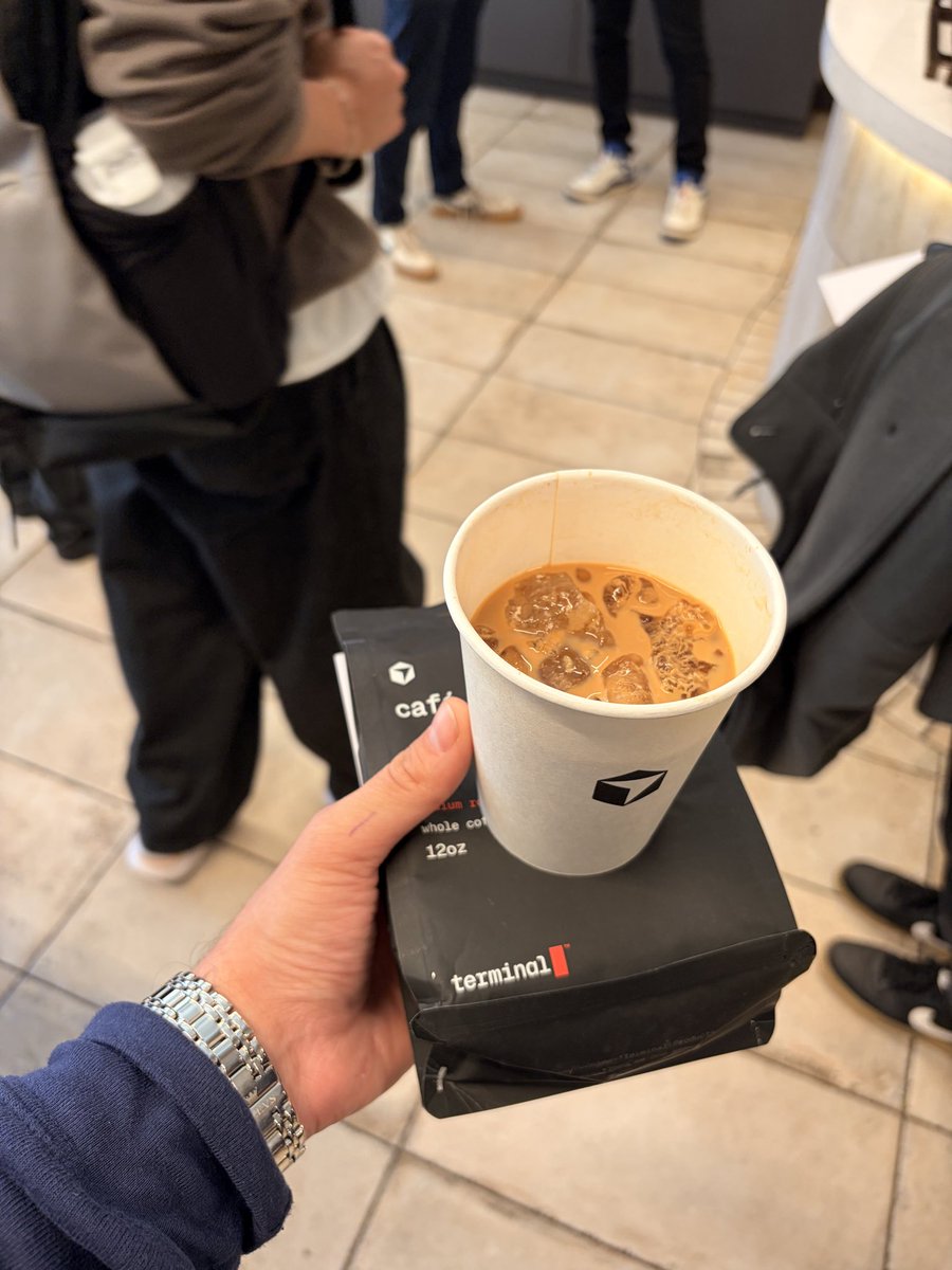 demireren_'s tweet image. Had a great time at the @cursor_ai event in NYC today! As someone who loves café work, this was beautiful to see. 
Appreciate the initiative @benln and hope to see yall in Toronto soon :)