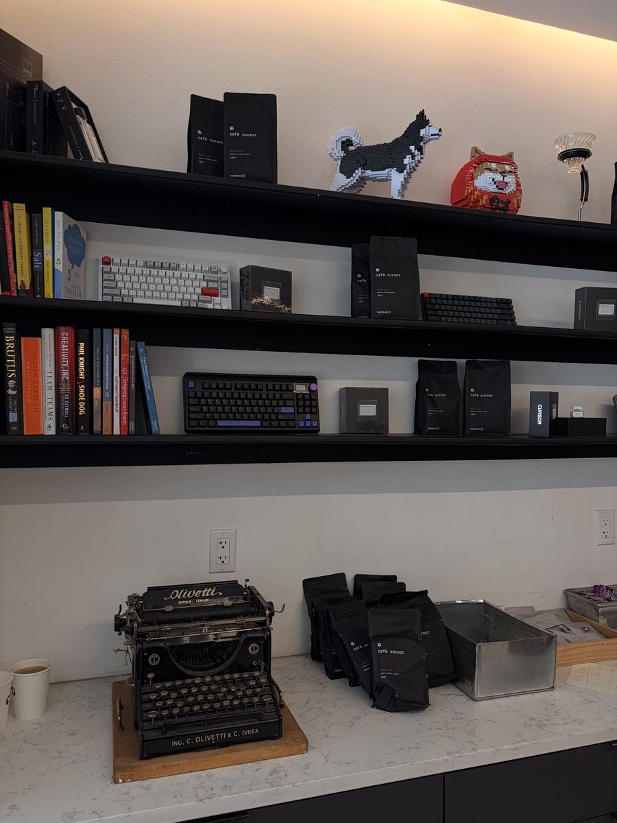 demireren_'s tweet image. Had a great time at the @cursor_ai event in NYC today! As someone who loves café work, this was beautiful to see. 
Appreciate the initiative @benln and hope to see yall in Toronto soon :)