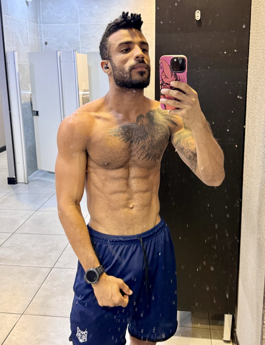 Not even a dirty mirror ruined the pic