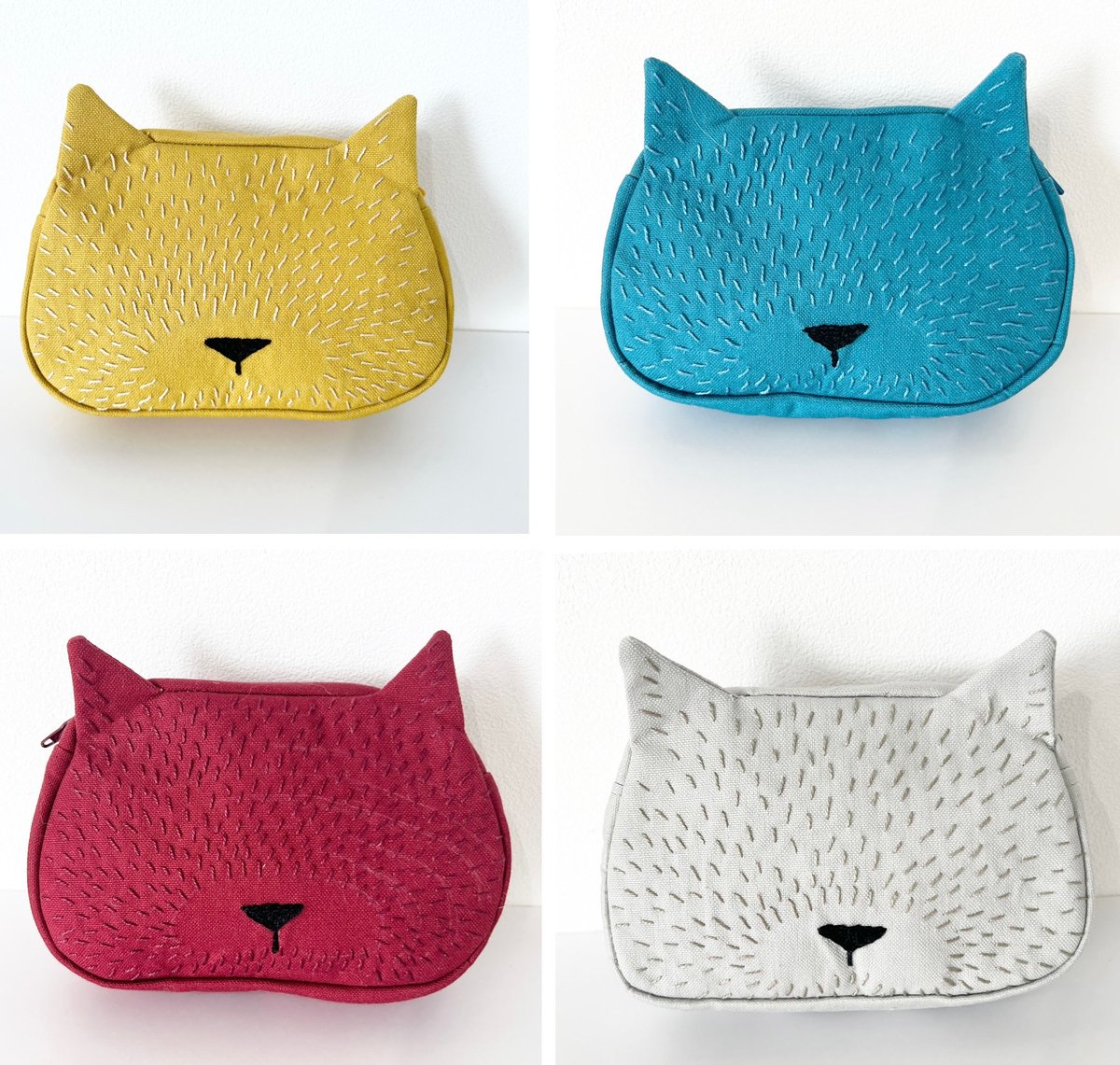 手のひらサイズのフェイスポーチ、ねこは色展開多めです

elta design作品展vol.25
「動物バッグ」

2025年10月24日（金）~27日（月）
11:30～18:00（27日は16時まで）
中央区銀座1-9-8　奥野ビル607
サロンドゥーラー

10月8日発刊の
「かぎ針編みの動物バッグとポーチ」の掲載作品展示もいたします