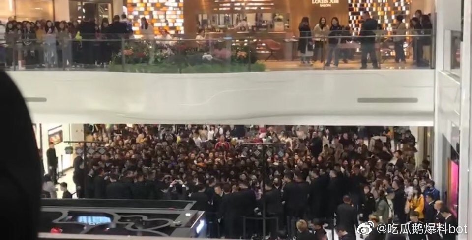 คนสวย ◜❤✧ มือปืนมาหรือยัง? ยิงให้หมด! tweet media