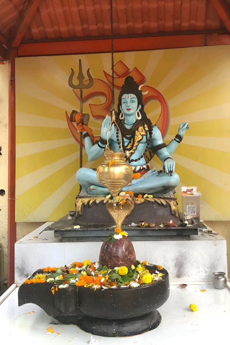 as_ksingh's tweet image. फासला तुमसे नहीं शिव, जग से है
तुम ईश्वर नहीं हो, सखा हो मेरे ❤️
हर हर महादेव 🙏