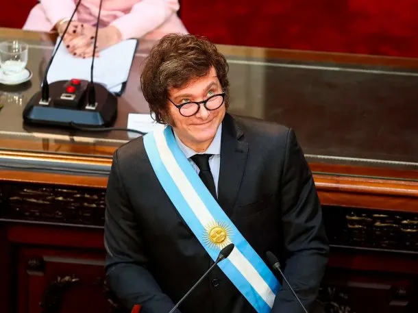 🇦🇷🦁 | Hoy es el cumpleaños del mejor presidente de la historia argentina y del hombre que va a llevar a nuestro país a lo más alto: el excelentísimo Javier Gerardo Milei.

VIVA LA LIBERTAD CARAJO !!!

👉 TRENDING YA #FelizCumpleJavo 👈