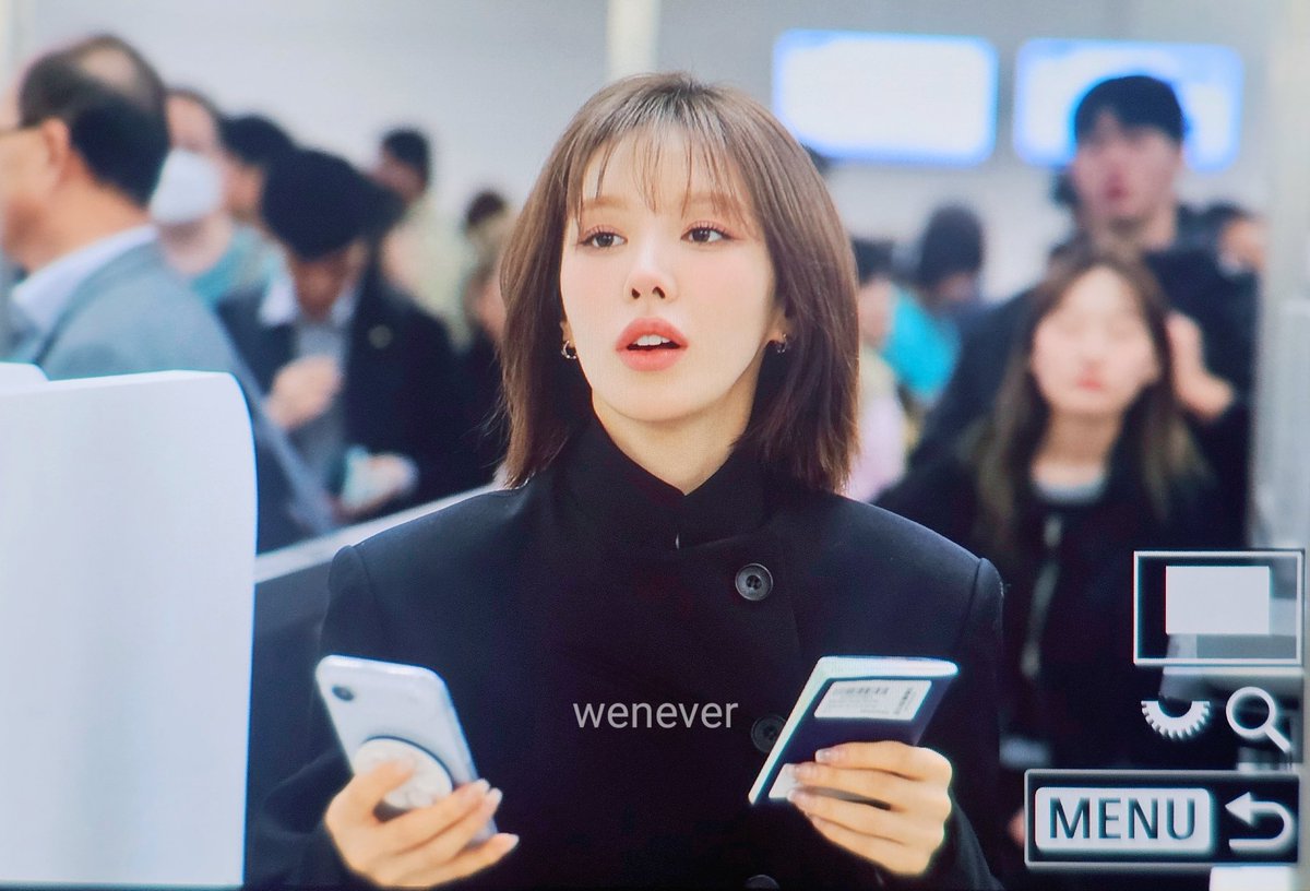 251022 HND #웬디 #WENDY 오늘 공연도 화이팅💪