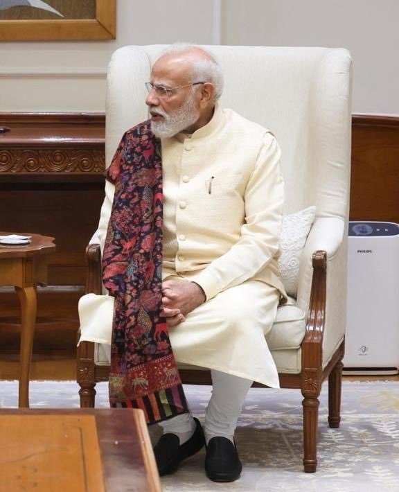 mohitlaws's tweet image. Air Purifier: PHILIPS

Company: Netherlands

Modi in speeches: Don&apos;t buy imported products. Buy and sell only SWADESHI.

What a fraud he is!