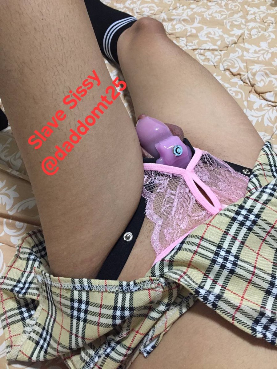 daddomt25's tweet photo. Anak sekolah binal... pake chistity biar nurut dan gak aneh2 tu titid gak guna.. suruh eksib jalan2 di komplek bakal seru.... slave sissy nakal daddy..
#sissy #cdr #schoolslave #chistity #binal https://t.co/1oJGUszSCH