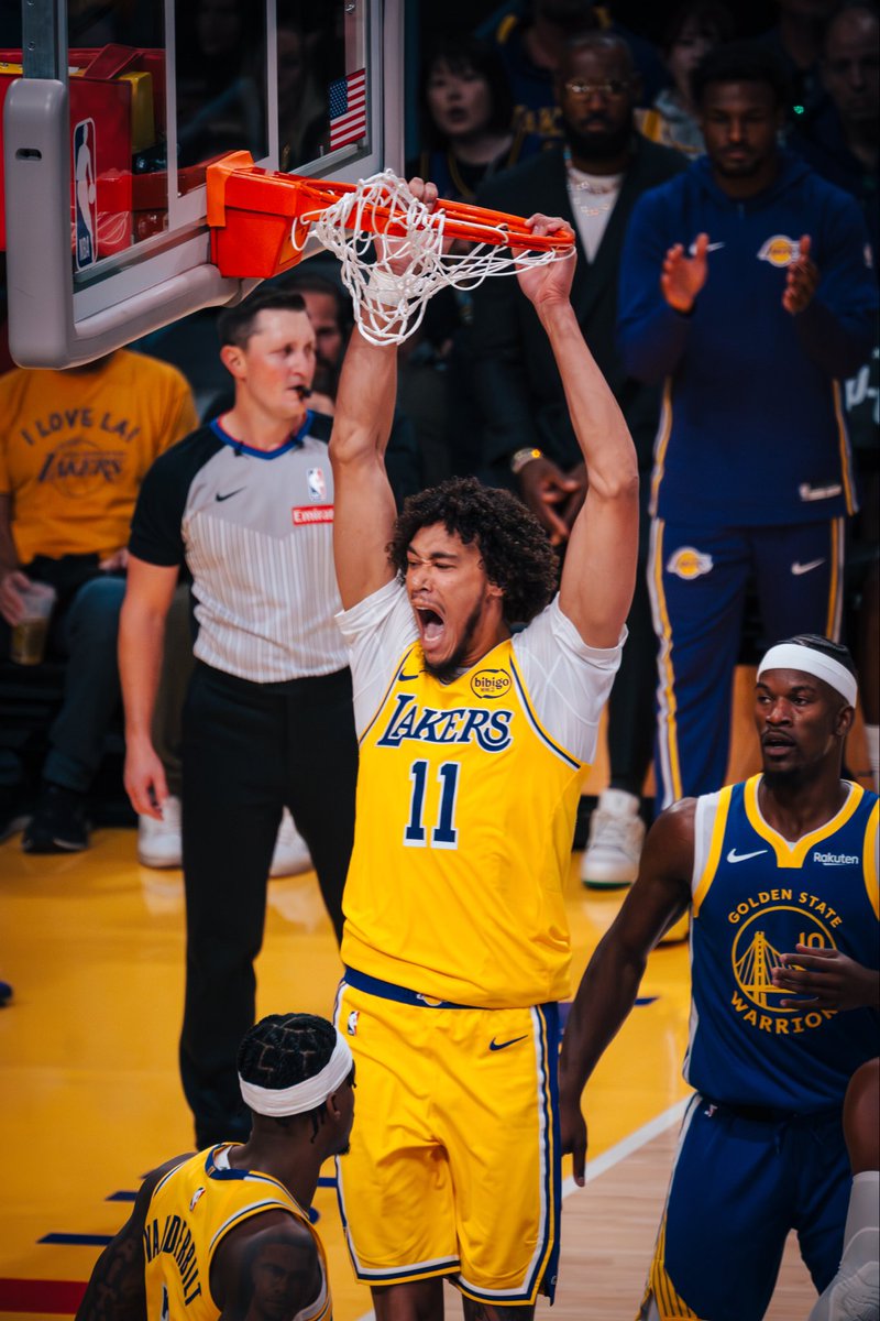 Pics from @Lakers opening night #LakeShow 📸 @ariel_goldberg_ /Crypto.com  Arena Photos