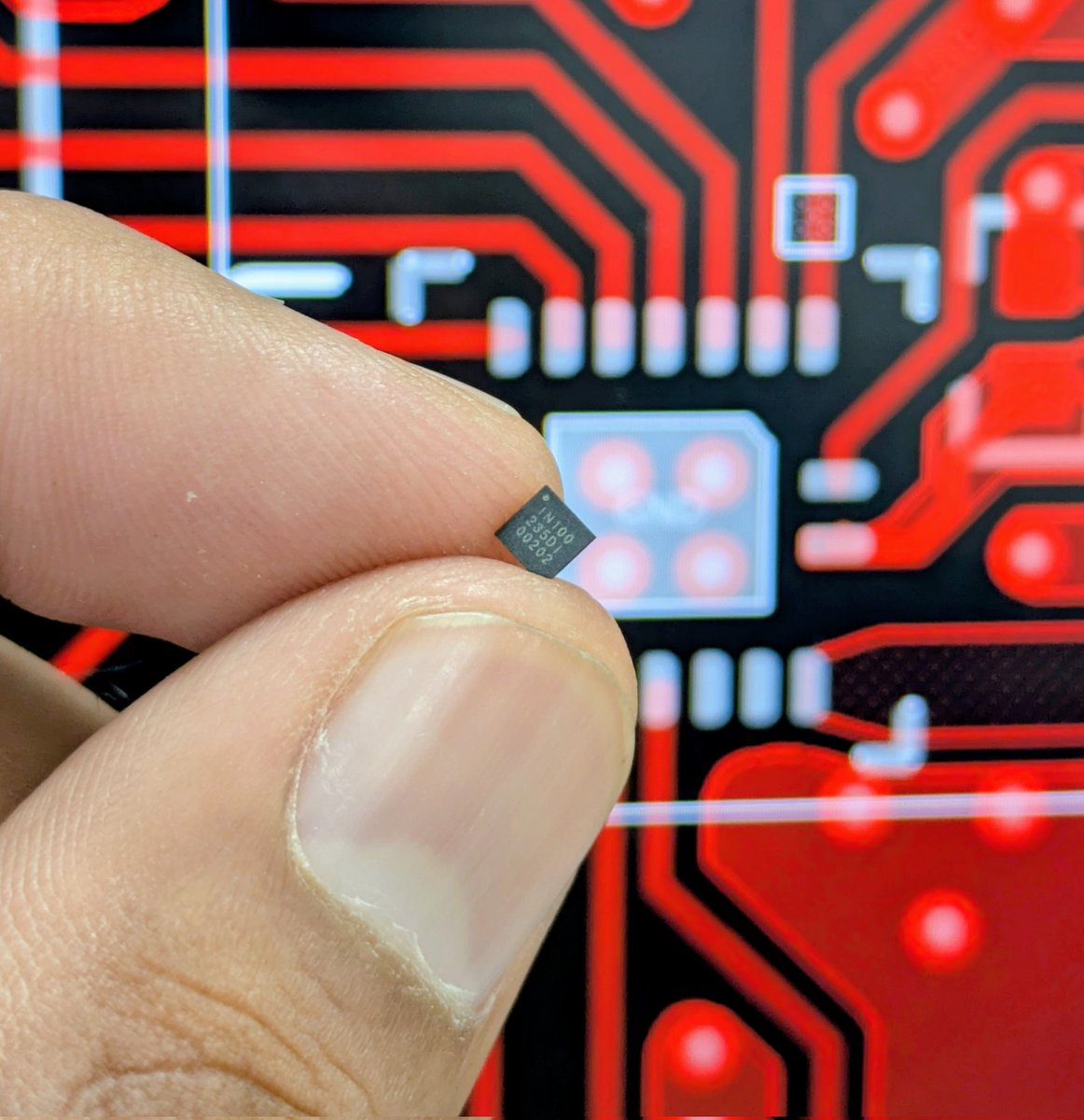 IObrizio's tweet image. The iot simplified... Nano beacon Bluetooth #IN100
