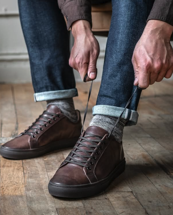 ThursdayBootCo's tweet photo. The season of browns 🥃.
#ThursdayBoots #ThursdaySneakers
#OldEnglish
#FallEssentials https://t.co/Sl8ADloZ0a