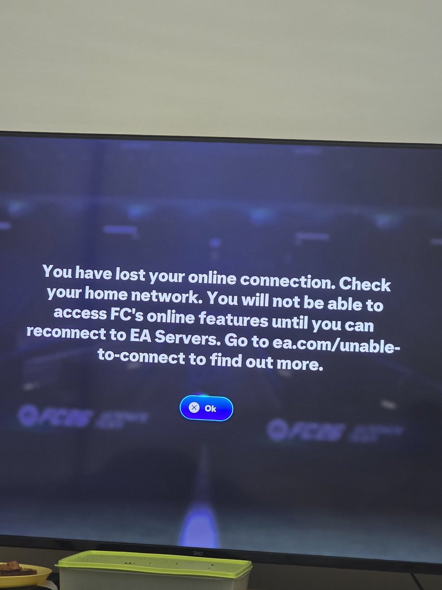 LachlanMar69048's tweet photo. I swear to God #EAFC26 fix your game. Every time im winning a game you disconnect me but yet wifi works fine. Im genuinely sick of this game. https://t.co/Sfp3tBridW