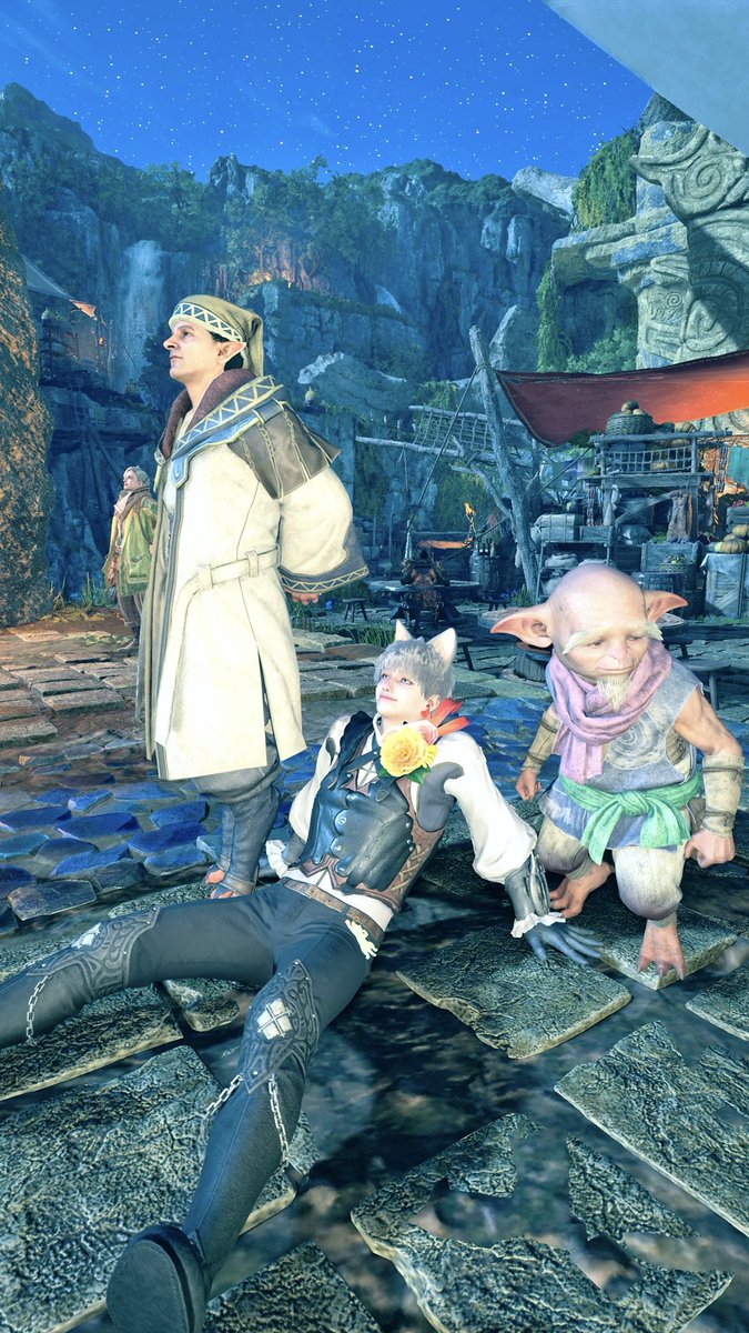 Milla_DD01's tweet image. 昨日の燕の隊
ディータさん、ヴァイクさんと一緒に５人で星を作ったりしました🥳🌟4枚目はNPCが寄り添って来たディータさん😂
（居なくなるまで結構待ちましたw）

#燕の隊 #モンハンワイルズ