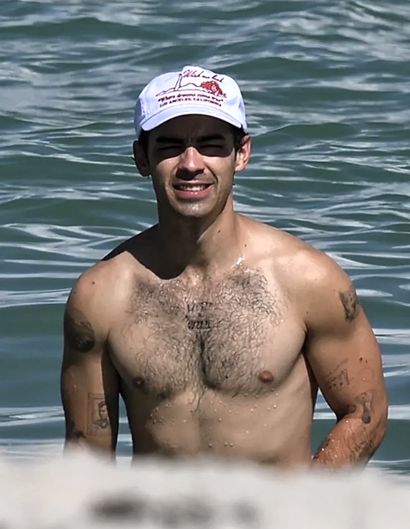 Cristhian ★ tweet media