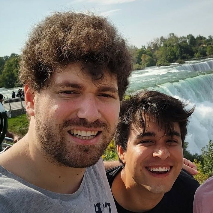 News4Raptor's tweet image. 🌸||¿Cómo se conocieron Mike y Raptor y por qué fue en el momento perfecto?
||🧵||