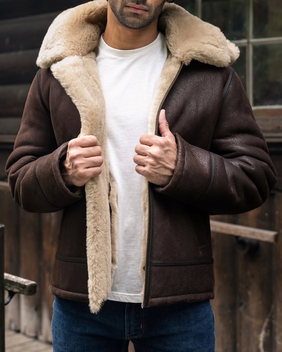 ThursdayBootCo's tweet image. The return of our Bronco Jacket collection starts with our new Black Label Sequoia leather - a bold brown leather built to outlast the seasons and wear in beautifully over time.
#ThursdayBoots
#Bronco
#Sequoia