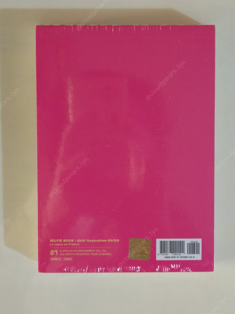 #pasarsnsd <a href="/PasarSnsd/">SNSD Market 🇲🇾</a> #GirlsGeneration #소녀시대
WTS SNSD OH GG OFFICIAL AND SEALED MERCH 
Brand new &amp; sealed.

official, condition 10/10
can dm for price. / qyop if suitable then deal 🤝🏻🥰