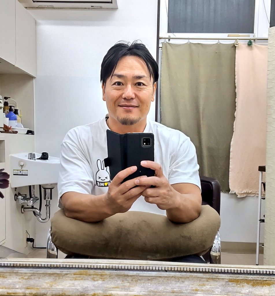 HARASHIMA_DDT's tweet image. 髪の毛切ったよ！サッパリ、スッキリで…よし⭐