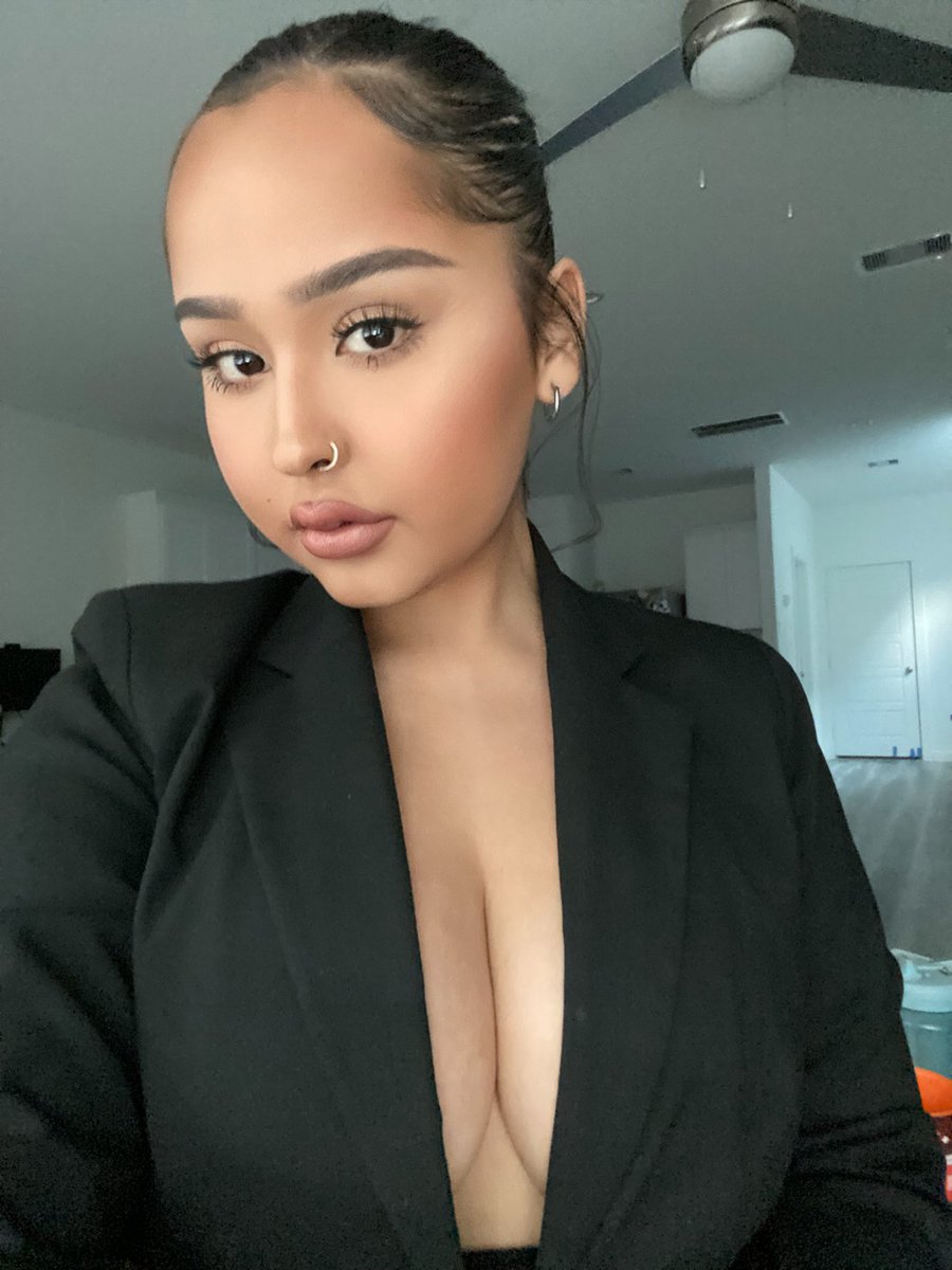 𝖋𝖎𝖏𝖎 🎨 tweet media