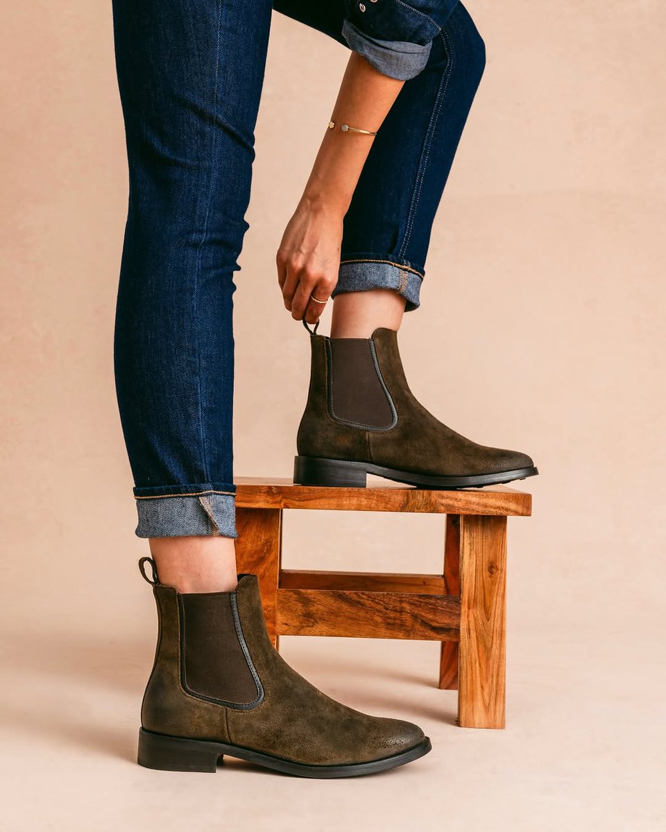 Timeless Styles 🏆

#Thursdayboots
#ChelseaBoots
#LaceupBoots
#FallStyle