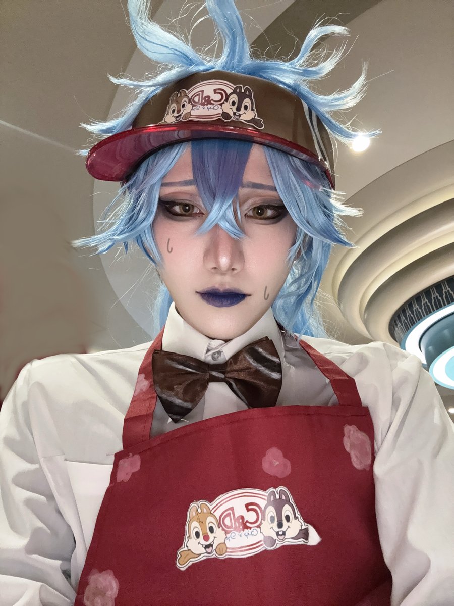 【悲報】接客業させられそうになっている件について
 #Dハロ仮装2025  #Dハロツイステ