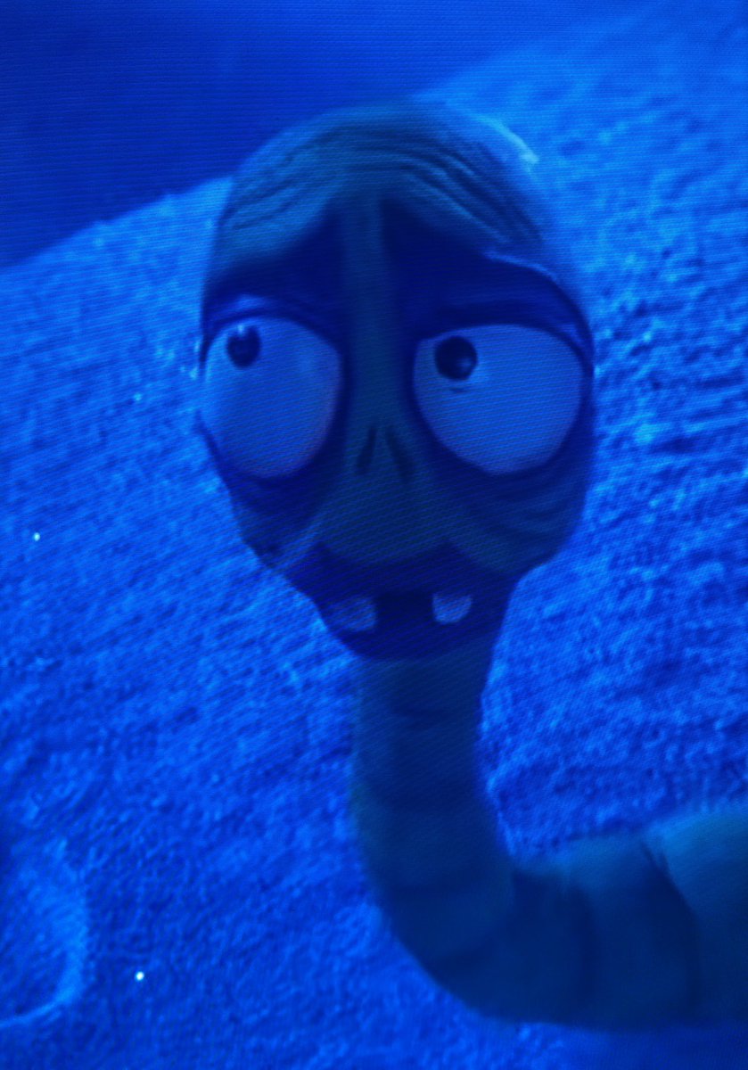 crisxcastillo's tweet image. #JLo : “I didn’t know the fans wanted #SaveMeTonight 😇”

Me: