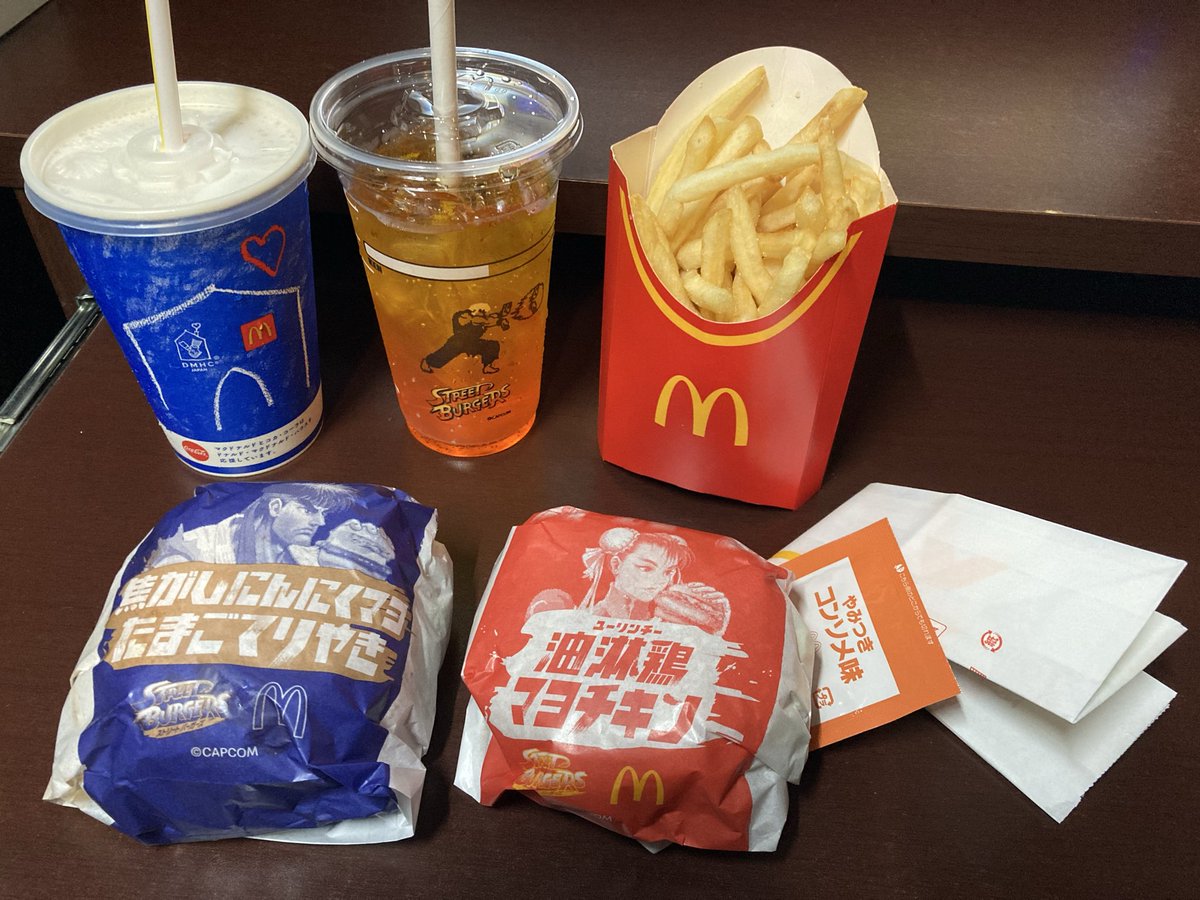 AkeyMake's tweet photo. 久々マック、食べるぞ〜🍔🍟🥤 https://t.co/kL90RPTbWc