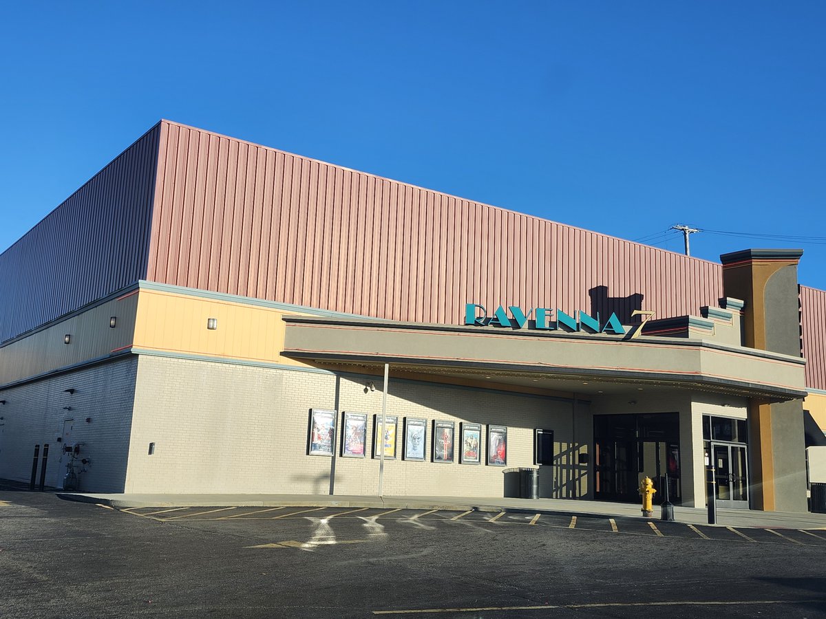 Portage Sports hosted its 2025-26 high school basketball photoshoot on Tuesday at the Ravenna 7 movie theater in Ravenna.
It was a special day to host some of the county's best student-athlete basketball players and cheerleaders!
More info on the Portage Sports Facebook page!