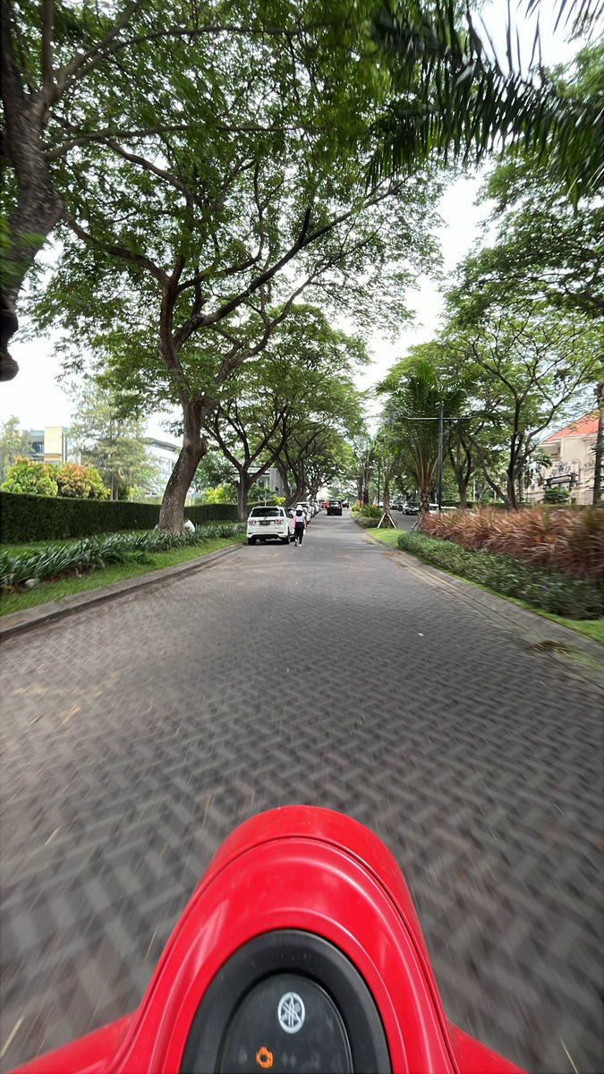 a_m_a_t_c_h_a's tweet image. Sejuk bgt muter graha family