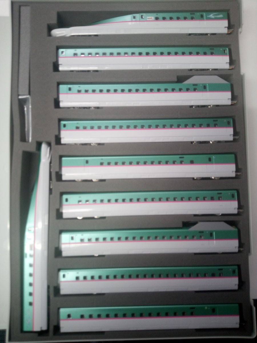 PLUS_PORT's tweet image. &amp;lt;委託品・販売中&amp;gt;Tomix 98497/498/499 JR E5系東北・北海道新幹線(はやぶさ)基本・増結A・増結B 10両セット 販売中です。
動力台車取り付け補助棒有。インレタ未使用・マニュアル有。1箱に纏め。ライト・動力車良好です。
#Tomix #E5 #委託 #在庫 #TOMIX