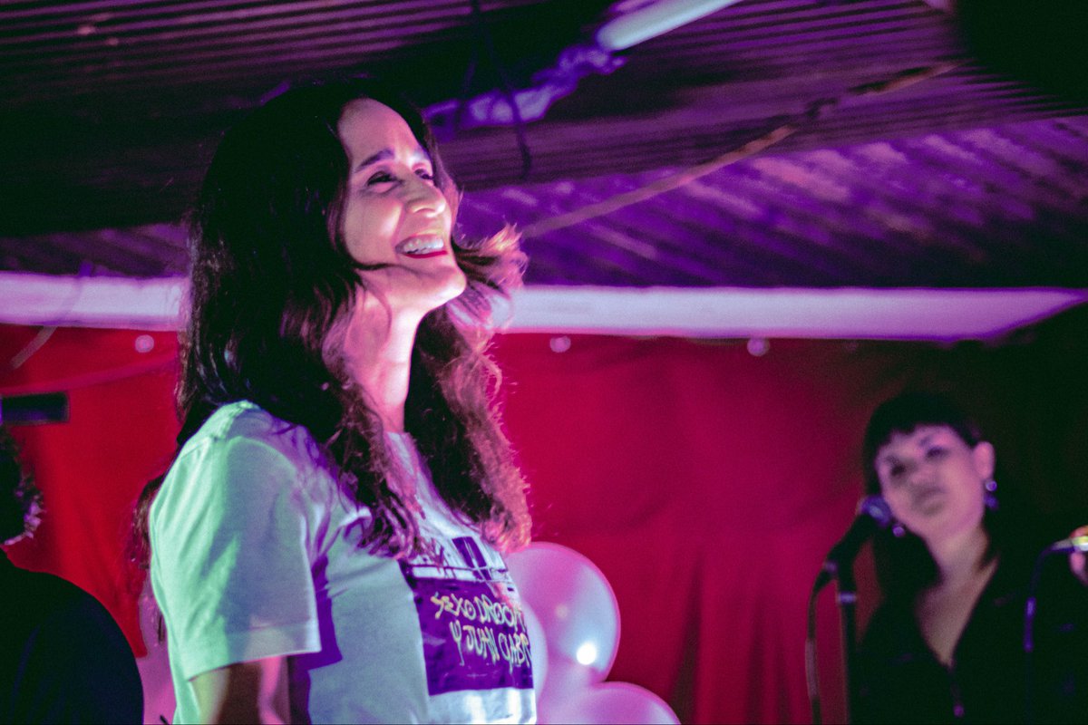 Suaves son los días - <a href="/julietav/">Julieta Venegas</a> &amp; <a href="/holabelafonte/">Belafonte Sensacional</a>. Salón Los Ángeles, octubre, 2025.

📸: instagram.com/qornelioreyna/