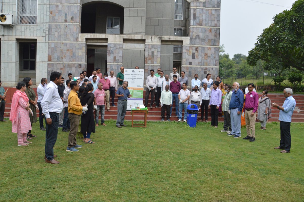 IIfmBhopal's tweet image. Indian Institute of Forest Management (IIFM), Bhopal, organized another cleanliness drive under the nationwide “Special Campaign 5.0 for Institutionalizing Swachhta and Minimizing Pendency” from 4:45 to 5:45 PM inside the IIFM campus.
#SpecialCampaign5 #IIFM