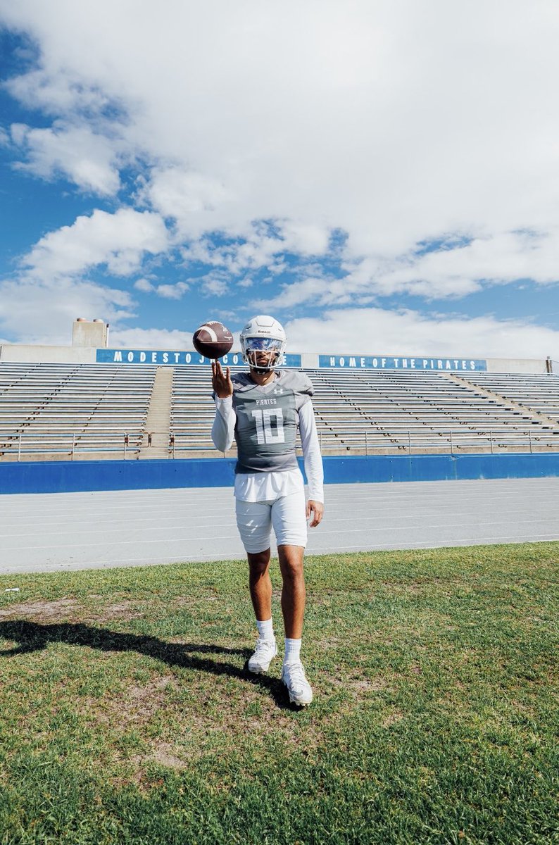 Updated Highlights 
Modesto JC
Quarterback/Playmaker
Redshirt Sophomore 
BHSU Transfer
AA in December 
3.0 GPA
Athlete
<a href="/coachZHollis/">Zach Hollis</a> <a href="/MJCFootball/">MJC Football</a> 

hudl.com/video/3/132676…